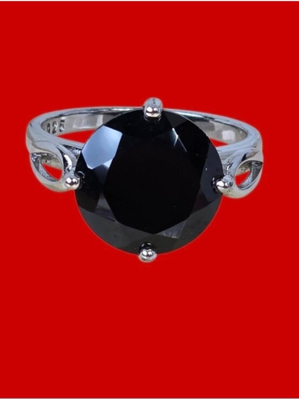 925 Sterling Silver Ring Sz 6.75 with Natural Black Spinel 1.2cm Gemstone